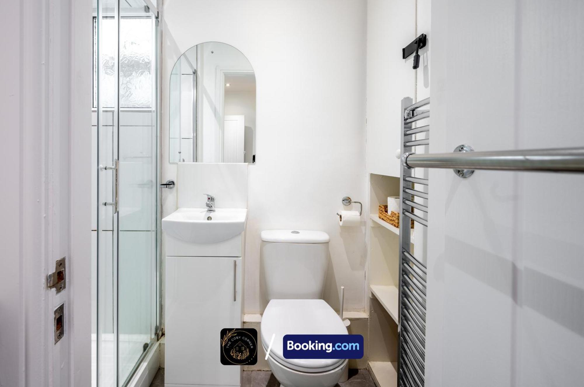 Appartement Cosy 3-Bed House, Garden & Free Parking In Stretford à Manchester Extérieur photo